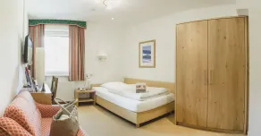 Hotel Schwarzer Adler - Sport & Spa - Room
