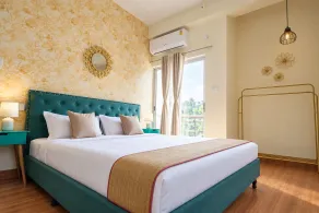 Niyor with Bathtub - by BeauMonde Boutique Suites - Room