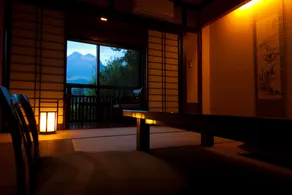 Saigakukan - Camera