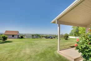 10 Mi to Nordic Valley: Ogden Escape w/ Patio - Interior