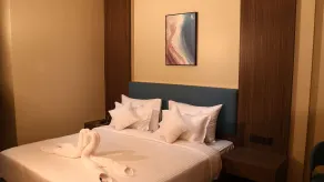 Hotel Tulips inn by VKG - Chambre