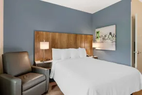Extended Stay America Premier Suites - Charlottesville - Room