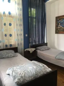 Nana's Guest House - Chambre