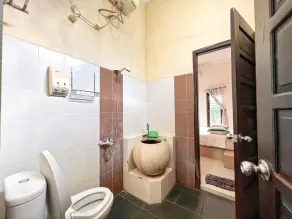 Homestay Syariah Sawitsari Dekat Pakuwon Mall dan UGM by Simply Homy - Badeværelse