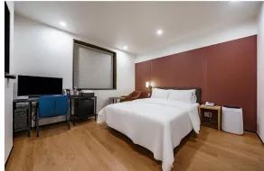 Browndot seongdangmot - Camera