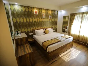 Kensington Suites - Room
