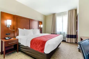 Comfort Inn & Suites Salina North - Chambre