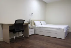 Imperia Garden - luksus med 2 soveværelser adskilt med gratis udendørs pool - Værelse