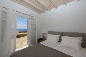 Dazzling Villa Crystal - Heated Private Pool - Room