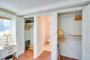 Hike, Sip & Explore: Charming Waterford Cottage! - Intérieur