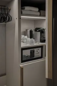 ADELANTE Boutique Hotel - Zimmer