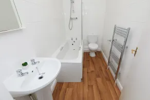 4 Bed Derby House - Long Stays- Parking - Bathroom