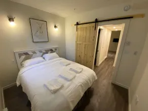 Brand New Dt 1 Br Close To All Edmonton, Canada - Room