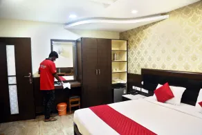 Hotel Sumi Palace - Room