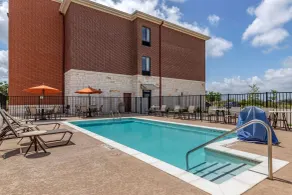 Comfort Suites Kyle - Piscine