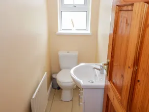 Cherry Tree Cottage - Bathroom