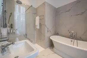 Château de Montabert - Salle de bain