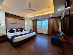 L N Hotels and Resorts - Rum