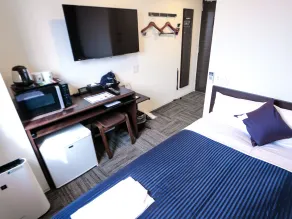HOTEL LiVEMAX Chiba-Ekimae - Chambre