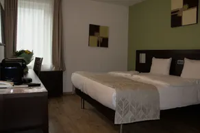Threeland Hotel - Room