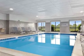 Spark by Hilton Newcomerstown - Pool