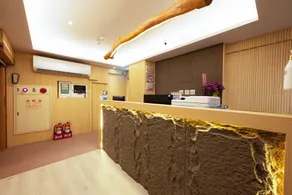 Cat Tail Pocket Inn Ximen - Rezeption