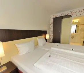 PANORAMA HOTEL in Neustadt an der Weinstraße - Chambre