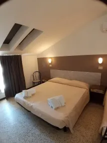 Hotel Ideal - Rum