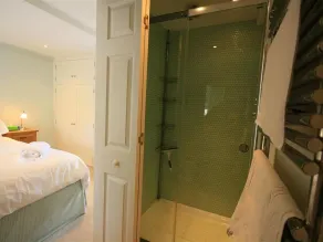 Keen Cottage - Bathroom