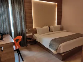 HOTEL ADHIKRISHNA ARCADE - Room