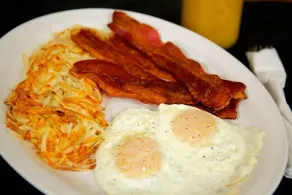 Cousin's Country Inn - Restaurant