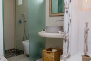 Naxian Lounge Villas - Banheiro