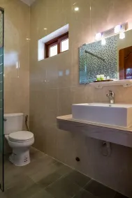 Riviera Hotel & Resort Kep - Bathroom