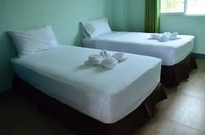 Fragoch Tourist Inn - Room