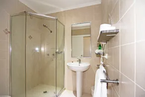 Mission Reef Resort - Bathroom
