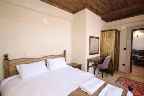 Castle Stone House  - Quarto