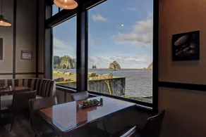 Quileute Oceanside Resort - Restaurant
