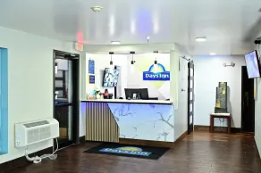 Days Inn by Wyndham Salina I-70 - Reception