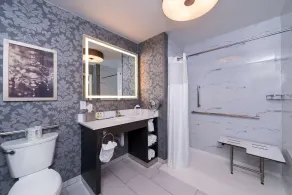 DoubleTree by Hilton Utica - Chambre