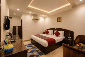 Airport La Sapphire Hotel & Restaurant with Free Airport Drop - Chambre