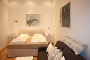 GoVienna Opera Apartment - Værelse
