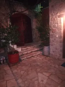 Guest House Ioanna Arachova - Entrada (vista interna)