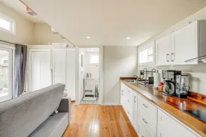 Pacheco/martinez Studio: 22 Mi to Dtwn Oakland! - Innvendig