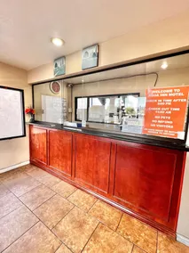 Aqua Inn Motel - Hall