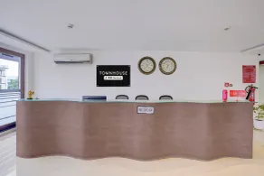 Townhouse RTO Office Silvassa Formerly Hotel Utkarsh - Lobby