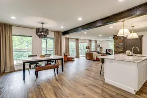 Greers Ferry Lake Retreat: Game Room + Fire Pit! - Innvendig