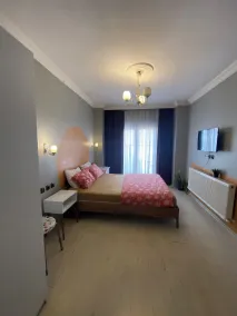 Omar Suite 360 - Room