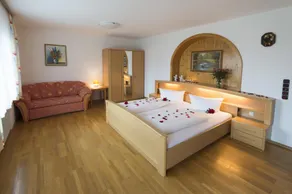 Hotel Dreisonnenberg - Room