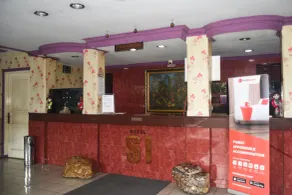 RedDoorz Plus near RSCM Jakarta - Recepción