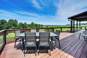 Scenic Getaway w/ Deck: 7 Mi to Mammoth Cave Park! - Interiør